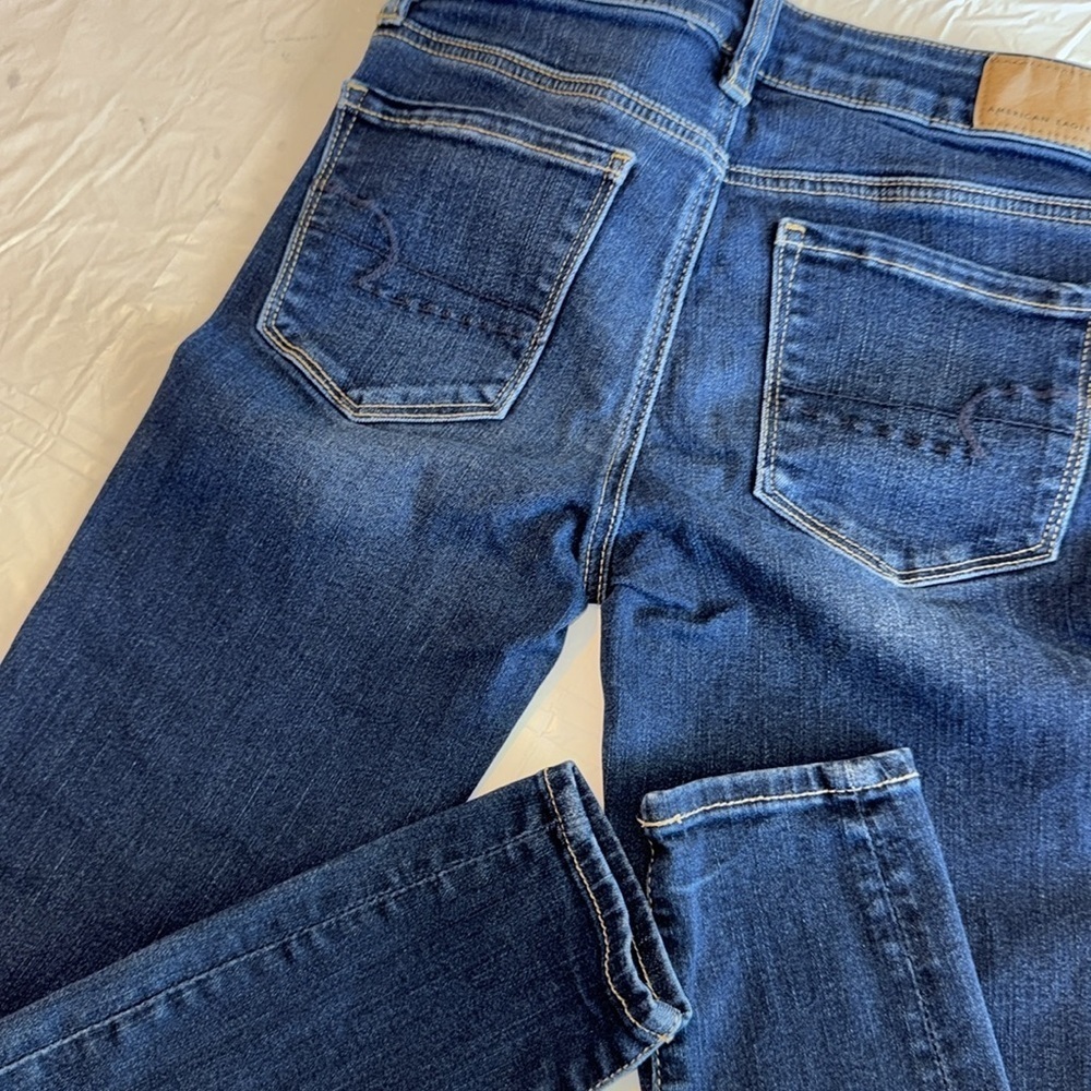 AMERICAN EAGLE Outfitters Dark Wash Mid Rise Skinny Stretch Denim Jeans 2